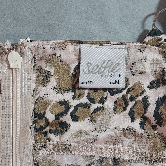 Dress - Picture 5 of 8